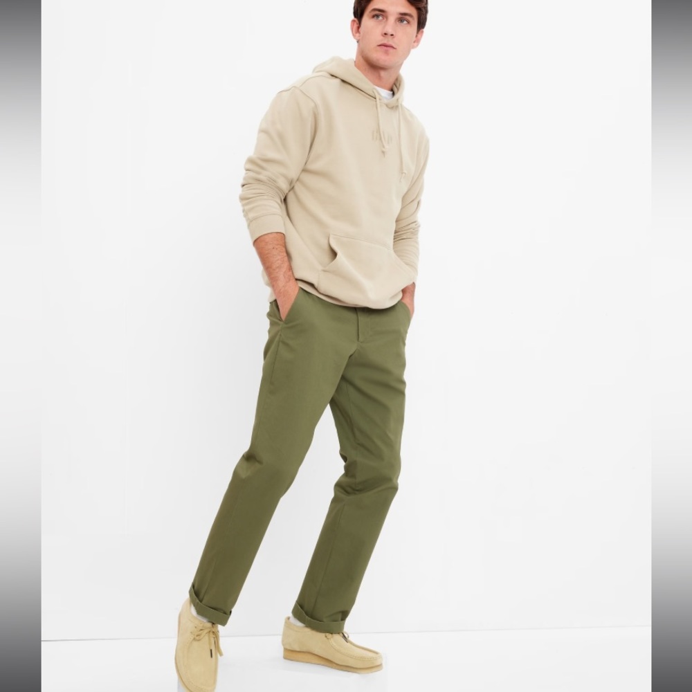Men’s slim fit green khakis 28x30
